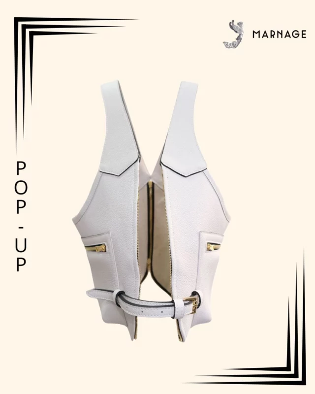 Marnage et sa maroquinerie audacieuse revient en Pop-Up !
Entre le sac signature « MÉTAMORPHOSE » qui conjugue ergonomie et raffinement, le nouveau sac « SWITCH » avec ses multiples portés, sans oublier le « globe-trotteur », qui vous accorde une grande aisance , il y a de nombreux modèles originaux qui bousculent les codes de la maroquinerie classique.  POP-UP du 14 au 20 Avril - 98 rue de Turenne à Paris 3èm.  @marnage.paris 
#leather #cuir #maroquinerie #popup #paris03 #marnageofficiel #madeinfrance #leathergood #ergonomic  #standwithukraine 💙💛