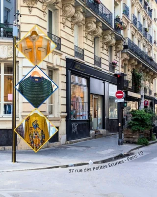 Mais ou peut-on apercevoir une comète en plein coeur du 10 ème arrondissement ? Cet astre souvent accompagné d'une traînée lumineuse et dont l'orbite autour du soleil a généralement la forme d'une ellipse allongée passe au Lieu 37, 37 rue des Petites Ecuries à Paris dans le 10ème, pour apporter la lumière sur de jeunes marques créatives. 
Nouveau post sur le blog 📝 
Lien dans la bio 👆  Pas besoin d'aller dans un building de 5 étages avec des vigiles en costume sombre qui vous accueillent à l'entrée, alors qu'en ce Lieu 37, ces marques présentes vous font découvrir des aventures humaines autant que créatives avec de nombreux styles adaptés aux différentes tendances du vestiaire féminin.  avec notamment : 
@mazorcas_tricot, sa maille légère et ses chemises customisées
@secondemain.brand qui fait jaillir une mode upcyclée désirable d'un tas de vêtements abandonnés
@dancefiber.paris et ses tenues de fitness en une douce maille made in Italy 
@luna.h.collections et ses Kimonos à nuls autres pareils  Et aussi :  @lafilledescarnets
@lebenefique
@colette_labobinette
@ateliergauthier_maroquinerie
@massouliercoachstyle
@ozoomoon
@creations_d_eugenie
@fleurieslingerie.paris
@madame_sauterelle
@lafabrikdenaty
@clarissedutraive
Pierinamarinelli  #popup #conceptstoreparisien #upcycling #fashion #womenswear #conceptstores
#popupstore #handmade #mode #bijou #accessoire #paris10 #shopping  Ces 15 marques à découvrir se sont réunies dans une ambiance festive et chaleureuse au sein de ce popup, pour nous monter leur savoir-faire, concevoir des pièces d’exception ou des petites séries pleines de charme, mettre en valeur les tissus dormants, contourner les difficultés de l’upcycling, trouver les couleurs qui s’accordent bien entre elles.  Popup : Lieu 37 - 37 rue des Petites Ecuries - Paris 10 - Jusqu'au 11/05  #popup #conceptstoreparisien #upcycling #fashion #womenswear #conceptstores
#popupstore #handmade #mode #bijou #accessoire #paris10 #shopping  #standwithukraine 💙💛