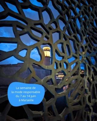 Du 7 au 14 juin prochain, se déroulera un événement bien dans l'air du temps qui sera  la première slow fashionweek de Marseille. 
De nombreux événements se préparent dans la cité phocéenne avec un programme qui met en lumière l'artisanat, l'engagement et les personnes qui créent la mode à Marseille.
Organisé par les membres de @baga.collectif, c'est une semaine qui met en valeur la mode responsable grâce à ces manifestations gratuites et ouvertes à toutes et tous aux quatre coins de la ville : portes ouvertes, défilés, marchés, initiation à la réparation et à l'upcycling...  Toute la programmation est sur @slowfashionweekmarseille  #slowfashionweek #slowfashionweekmarseille #marseille #moderesponsable #upcycling #marseilecapitaledelamoderesponsable  #standwithukraine 💙💛