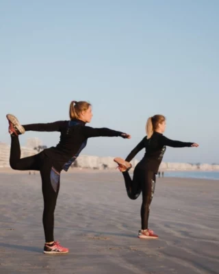 Gayaskin est une marque de sportswear qui donne envie aux femmes de s’épanouir dans une pratique sportive joyeuse, durable et engagée. 
Nouveau post sur le blog 📝👆 
Lien dans la bio 📝👆  Pour une marque de sport, se lancer, tomber et se relever, on pourrait presque dire que cela est une trajectoire normale. A l'origine l’ambition des premiers fondateurs était de créer une marque totalement auto-financée pour rester indépendants et avancer à leur rythme, à contre-courant des tendances. 
Si la conjoncture n' a pas permis d'aller aussi loin que ce premier duo le souhaitait, ils ont eu le temps de croiser le chemin de deux sportives passionnées, Isabelle et Charlotte, issues du monde du marketing et de la publicité, qui ont décidé de reprendre Gayaskin en avril 2024, avec une vision claire : faire bouger les lignes du sportswear féminin, conjuguer style, performance et éco-responsabilité, sans compromis.  Des vêtements pensés pour bouger, à découvrir en ligne sur le site Gayaskin et chez : 
📍 No.Mad.Paris : 21 rue de Turenne - Paris 04 - Jusqu'à la fin juin.  @gayaskin 
@no.mad.paris 
@lacourdesicones  #modedurable #sportswear #gayaskin #paris04 #sportive #ecoresponsable 
@potoo_official [mannequin virtuel habillé Gayaskin en fin de carrousel]  #standwithukraine 💙💛
